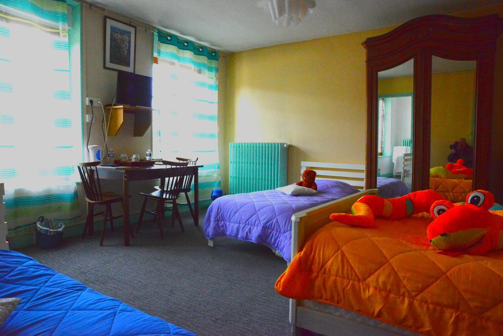 Hotel Des Cotes De Meuse Saint-Maurice-sous-les-Côtes Esterno foto